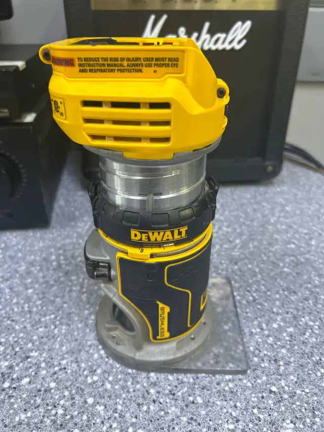 Dewalt DCW600 20V Compact Router Tool Only