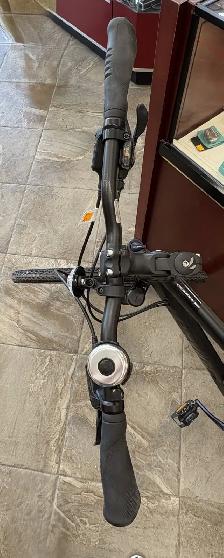 Devinci XL Frame Milano Altus 8s Hybrid Bike - Photo 3