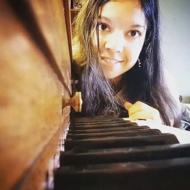 Piano & Voice Lessons - RCM trained teacher, 8 Years Experience