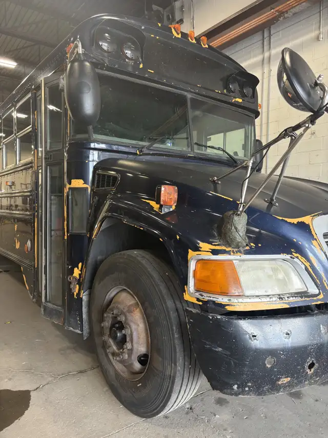 BUS À VENDRE - BUS FOR SALE 8990,00$