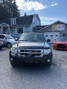 2011 Ford Escape Limited - Photo 2