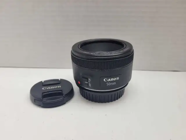 Canon EF 50mm lens 1:1.8 STM