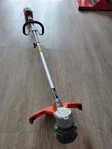 HUSQVARNA BATTERY STRING TRIMMER 220iL KIT BATTERY AND CHARGER - Photo 4
