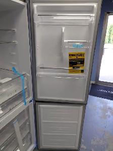 Fulgor Milano '24' Stainless Steel Bottom Freezer Top Fridge - Photo 5