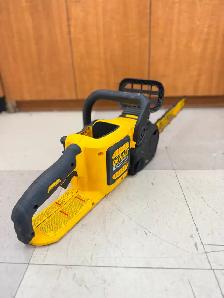 DEWALT DCCS670 60V MAX FLEXVOLT 16' Chainsaw kit - $369 - Photo 4