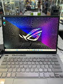 ROG ZEPHYRUS RYZEN 7 16GB  RADEON RX6800S 512 GB
