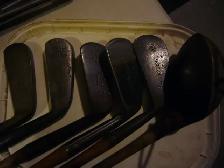 Antique Golf Clubs - Photo 3