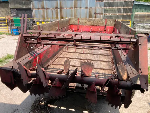 Farm Equipment for Sale - Massey Ferguson 150