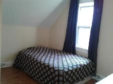 Room for rent near UNB Fredericton immediately