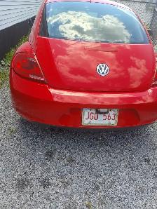 For Sale. 2013 Volkswagen Bettle - Photo 2