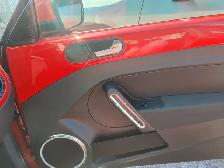 For Sale. 2013 Volkswagen Bettle - Photo 5