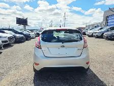 2016 Ford Fiesta SE Automatic Hatchback Heated Seats Low KM - Photo 5