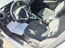 2016 Ford Fiesta SE Automatic Hatchback Heated Seats Low KM - Photo 8
