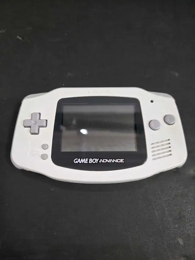 Nintendo Gameboy Advance Glacier White
