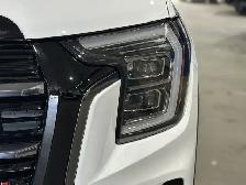 2027 GMC Terrain AWD AT4 - Photo 10