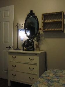 Room for rent, all inclusive, supplied. Open Sept 1. $750 - Photo 5