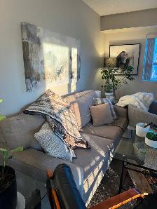 Room for rent four month lease 700 a month - Photo 2