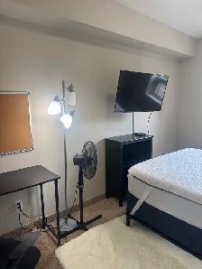 Room for rent four month lease 700 a month - Photo 6