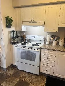 Room for rent four month lease 700 a month - Photo 9