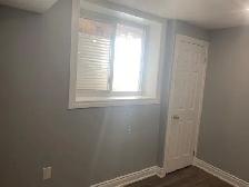 Modern Basement Apartment for Rent - room available - Photo 2