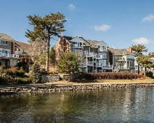 23-093 Furnished townhouse with ocean views.