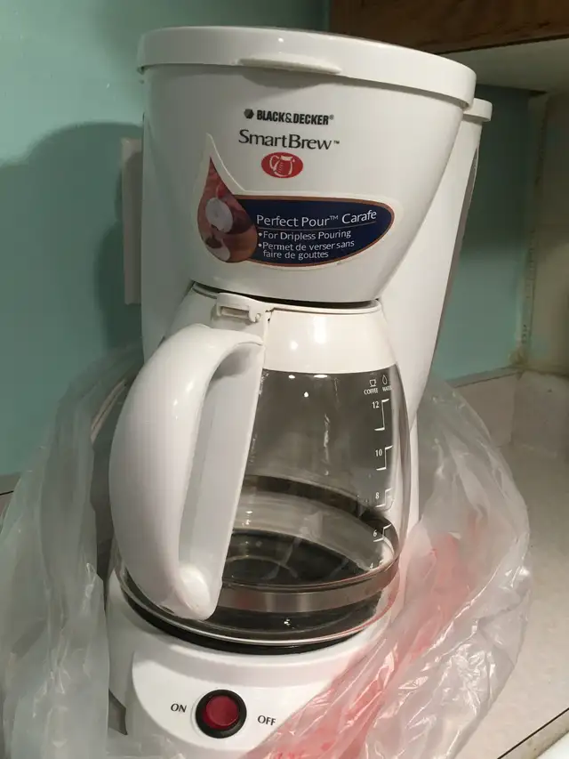 Black & Decker Coffee Machine - 12 Cups $10