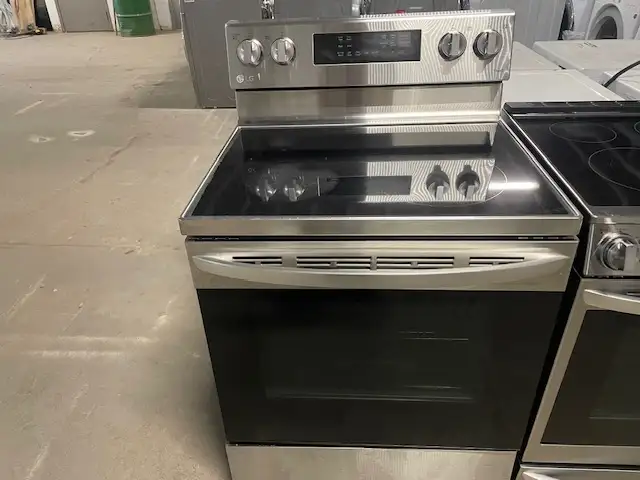 Cuisinière stainless vitrocéramique LG