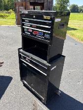 Two Piece Tool Chest - Photo 5