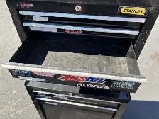 Two Piece Tool Chest - Photo 6