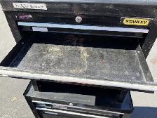 Two Piece Tool Chest - Photo 7