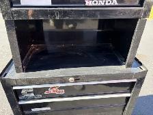 Two Piece Tool Chest - Photo 9