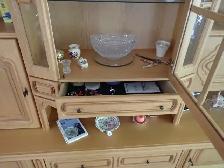 Triple Cabinet in Oak - Photo 9