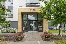 STUDIO MODERNE MEUBLÉ À LOUER À MONTRÉAL - LIBRE IMMÉDIATEMENT