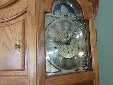 Colonial Times Oak Clock - Photo 6