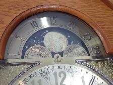Colonial Times Oak Clock - Photo 9