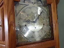 Colonial Times Oak Clock - Photo 10