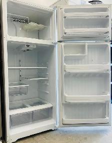 GE Frost Free Fridge - Photo 2