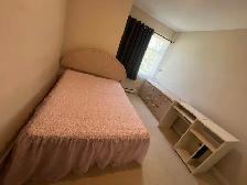 (For Rent)$950 (Master Room) -Richmond