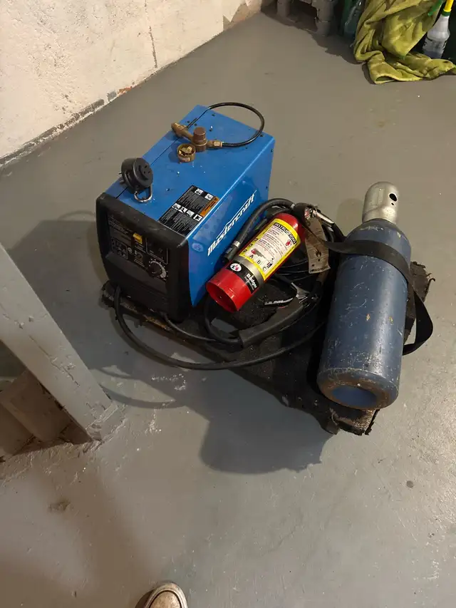 welder & tank