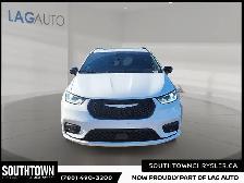 2024 Chrysler Pacifica Touring-L - Photo 2
