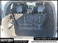 2024 Chrysler Pacifica Touring-L - Photo 6