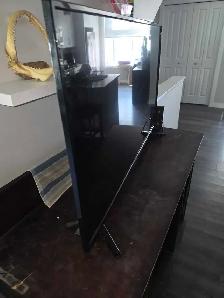 Polaroid LED TV For Sale (32 Inch) - Photo 2