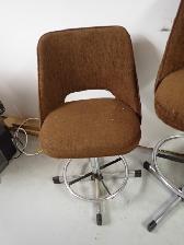 Adjusting Bar Stools - Photo 4