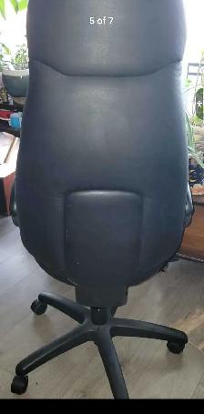 Reclinable 6 way. office Chair - Photo 4