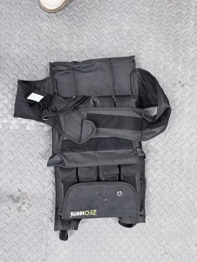Exercise equipment / Weighted Vest / spin bike / Bow flex