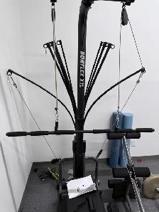 Exercise equipment / Weighted Vest / spin bike / Bow flex - Photo 6