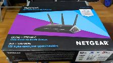 Netgear Nighthawk AC1900 Smart Wifi Router - Excellent Condition - Photo 3