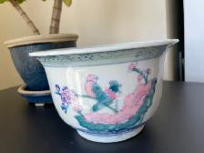 Beautiful vintage,  porcelain flower pots,  2 floral   planters - Photo 3