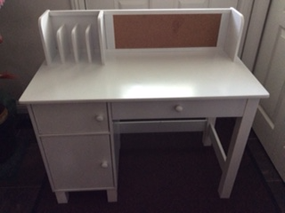 CHILDREN'S DESK
