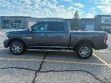 RAM 1500  LIMITED - FULLY LOADED - 2017  REDUCED